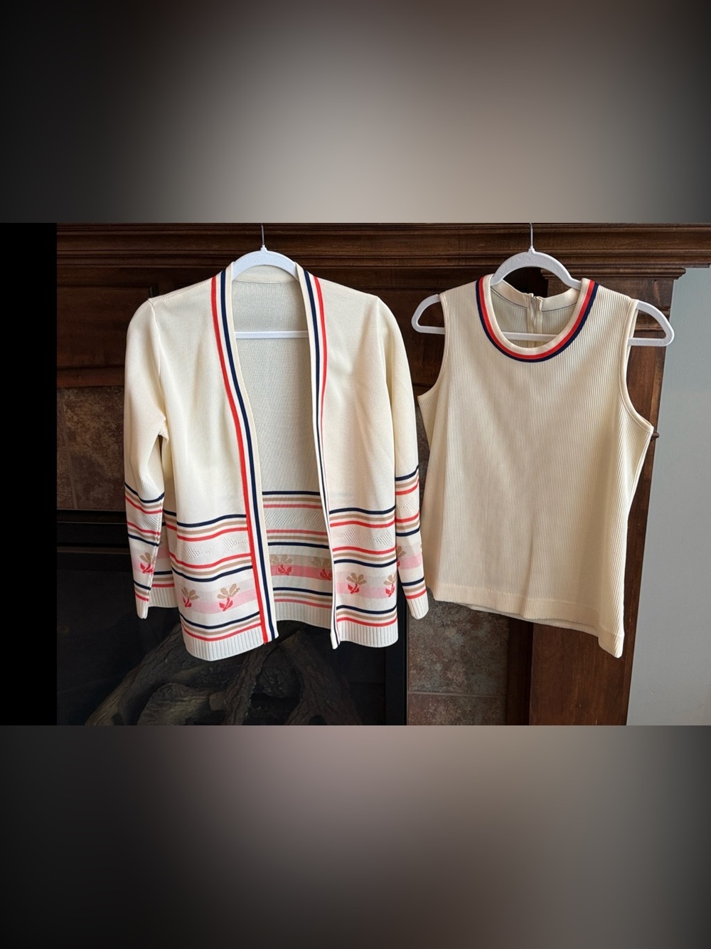 Vintage 1970s Cream Knit 2 Piece Sweater Set Stripe Floral Mod Retro est M